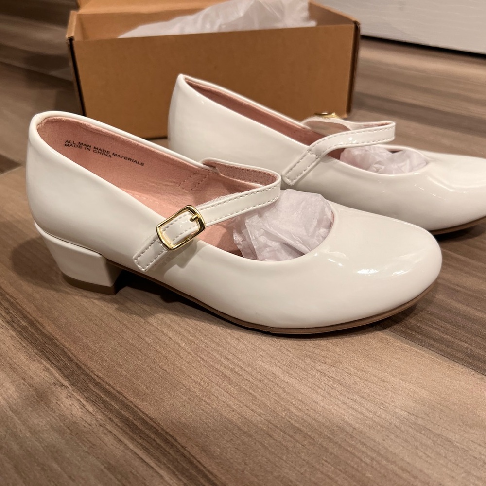 Girls Size 13 - White Mary Jane Shoes with Gold Buckle
